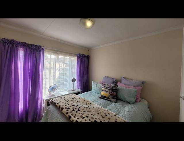 3 BEDROOM SIMPLEX RENTED IN BRACKENDOWNS
